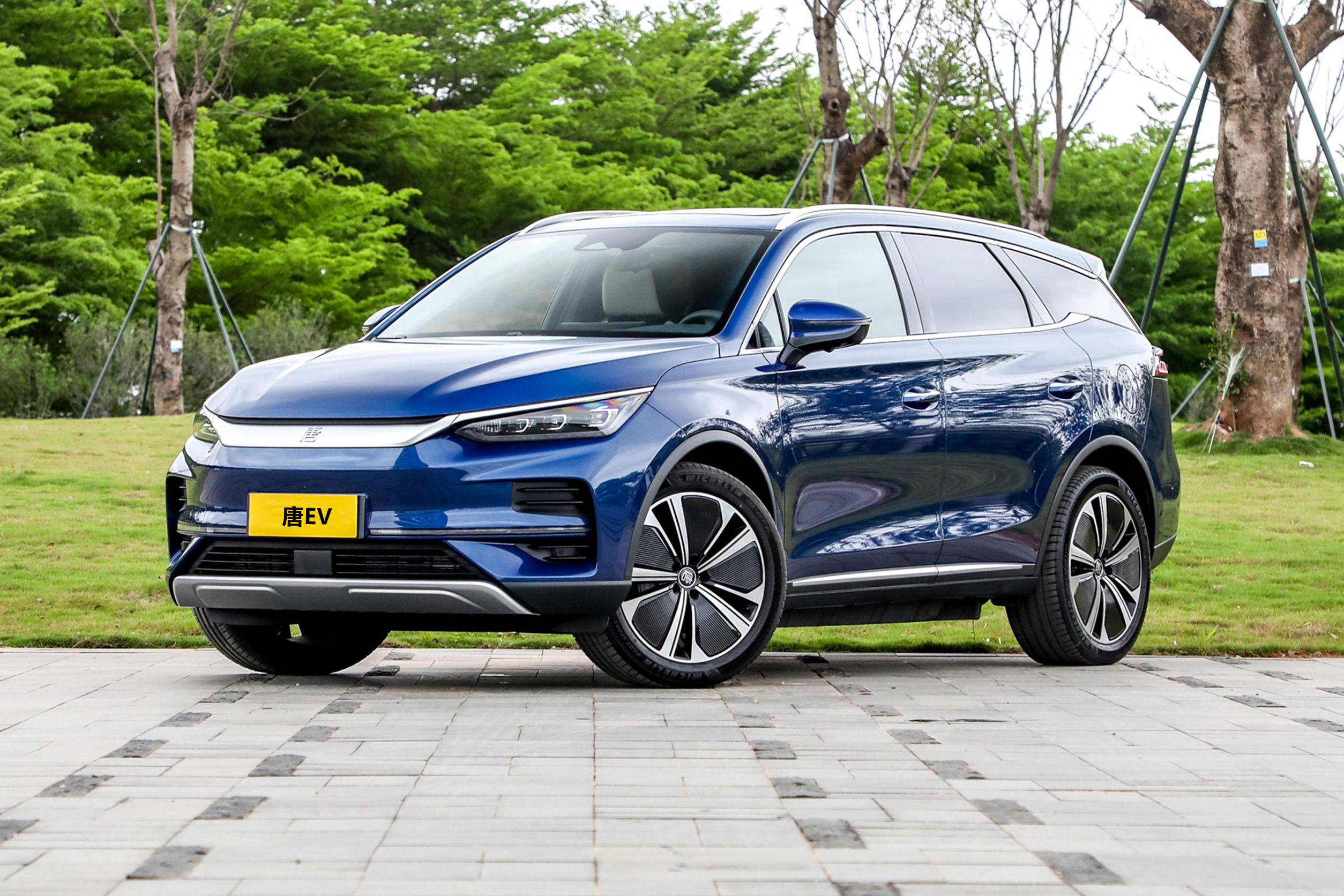 2022款比亚迪唐EV正式发布，最高续航730公里，预计售价30万元起的第1张示图