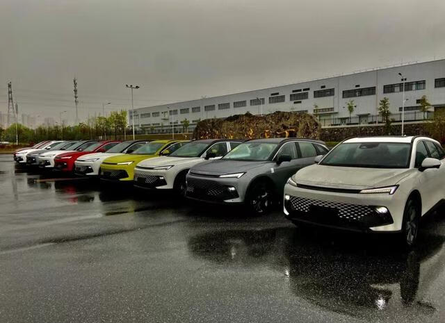 又一国产紧凑型SUV来袭，电子后视镜，华为智能座舱，有望4月上市-JinMo之家