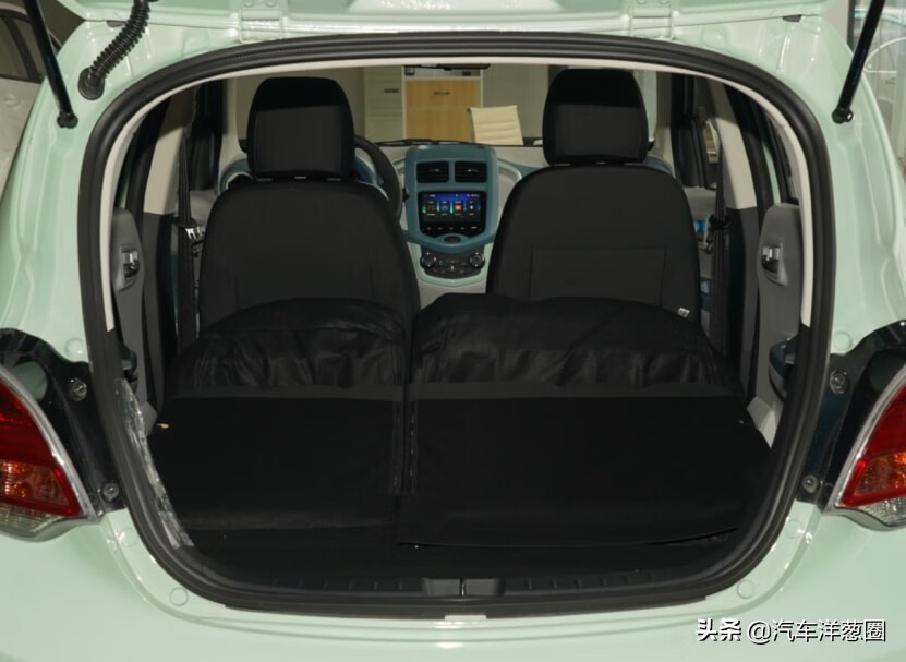 宏光MINIEV续航翻倍,但价格也翻倍!还值得买吗?的第26张示图 宏光MINIEV续航翻倍,但价格也翻倍!还值得买吗?的第26张示图