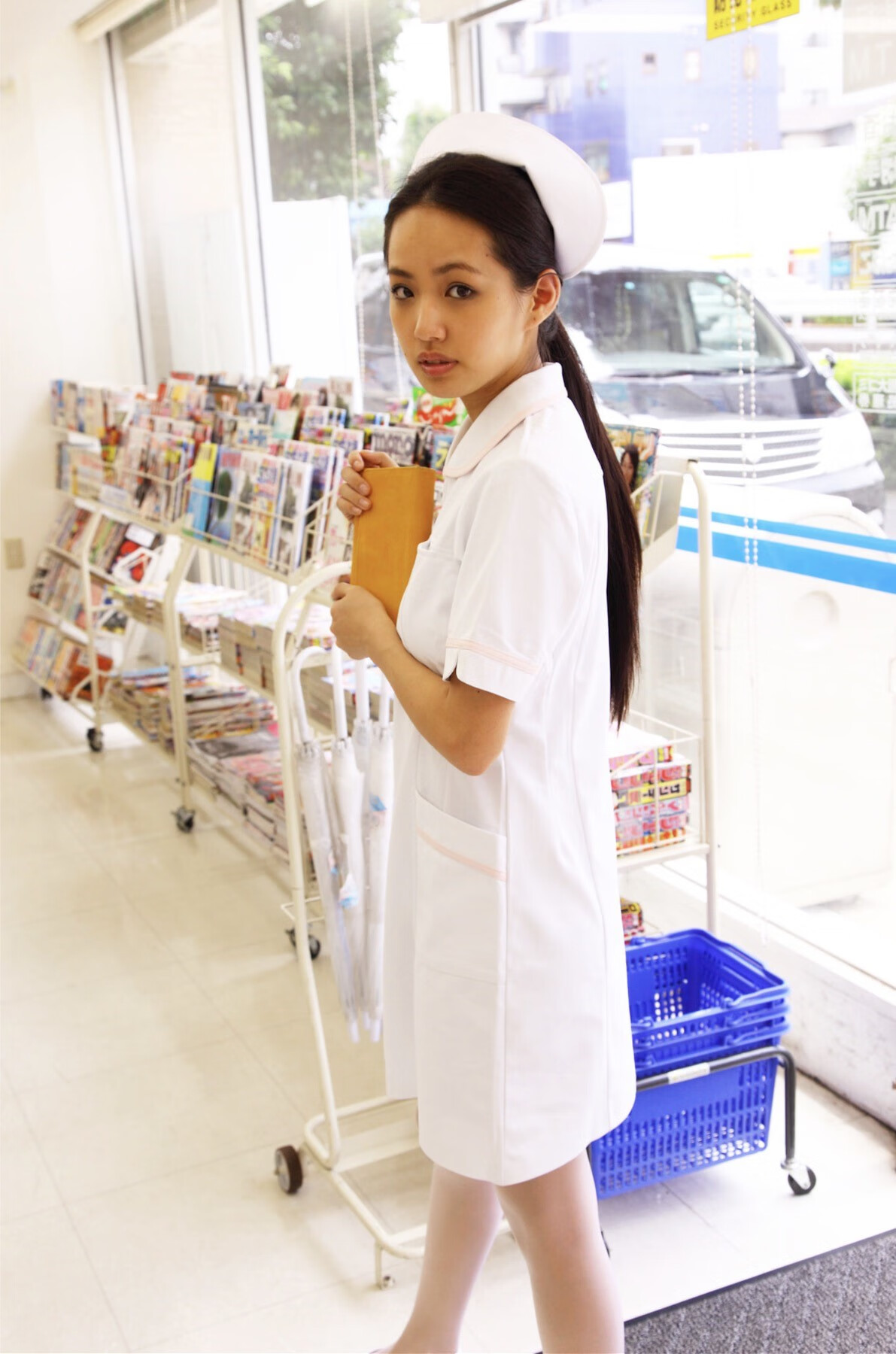 美人ナースの写真3枚