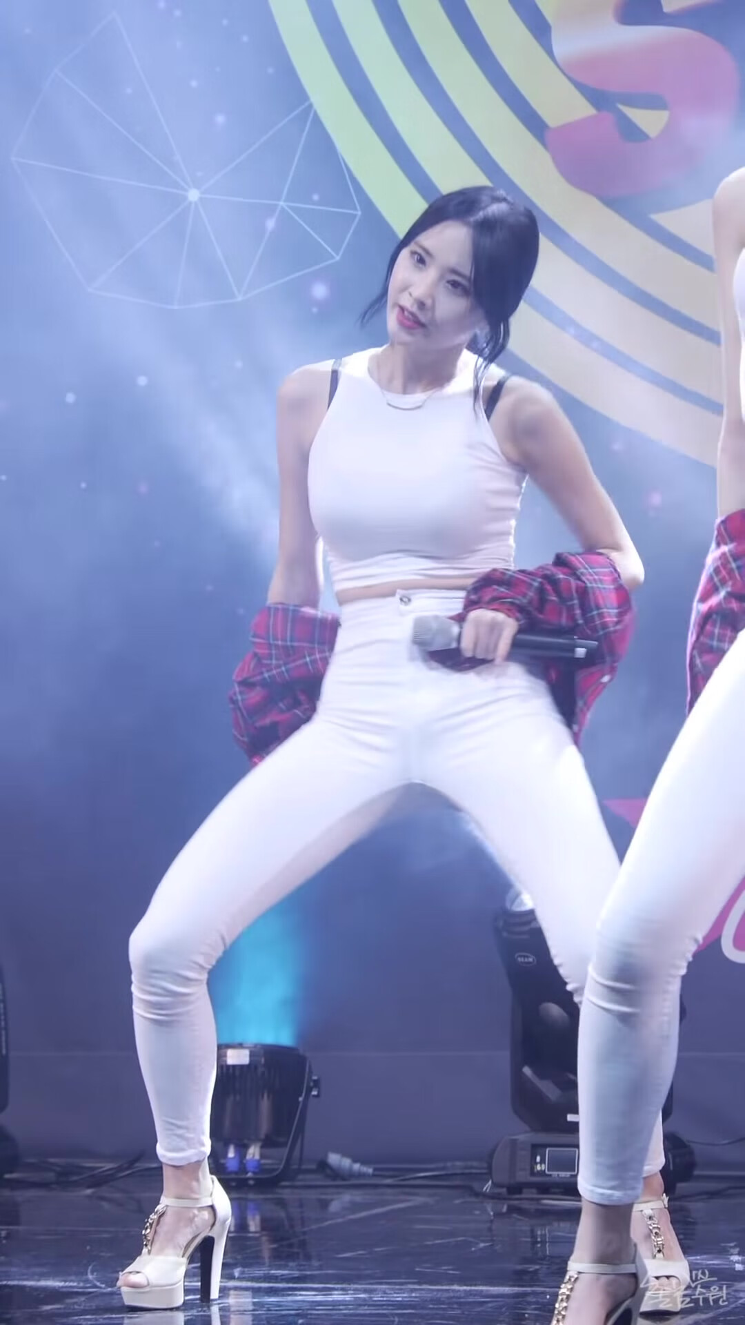 10 Stage Photos of Pocket Girls Member Habin