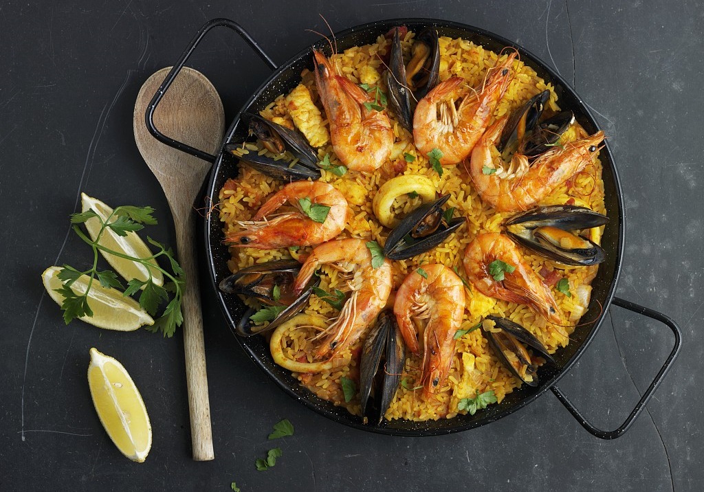 瓦蓝的海,晶莹剔透的虾,来爱尔兰的海边享受美食吧