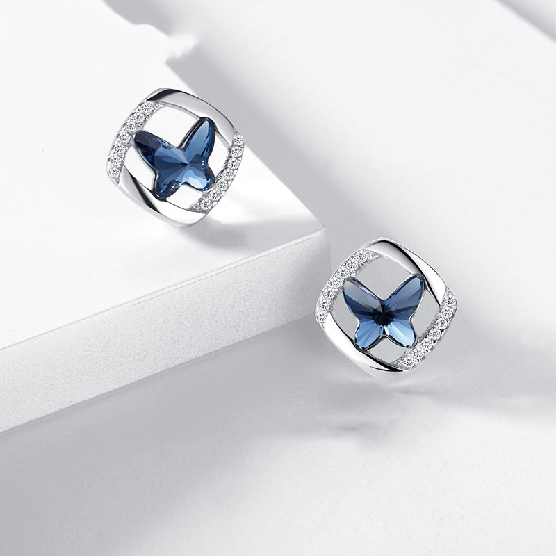 T400 简约蝴蝶耳饰