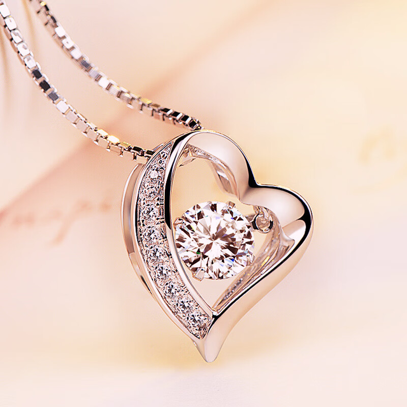 银千惠 心形灵动项链