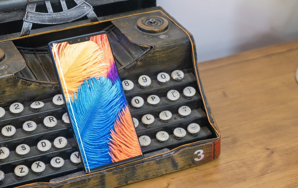 华为Mate 30 Pro 5G：12秒可下载一部电影，用了就回不去了！