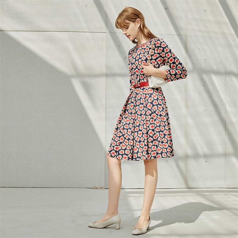 Yanyu round neck floral dress women's 2022 spring fashion, slim waist, women's printed skirt