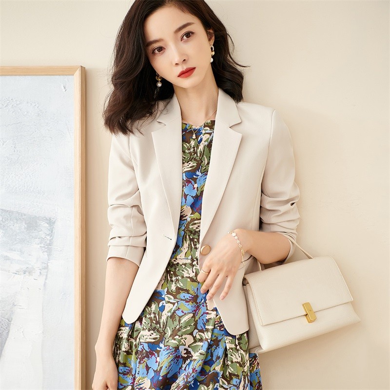 Misiyang suit coat female small man early autumn light luxury women's sense coat short fashion fried Street suit