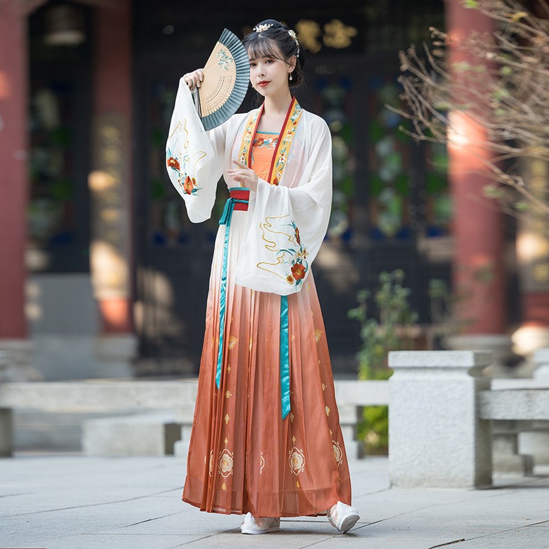 鑫瞻锦服饰专营店