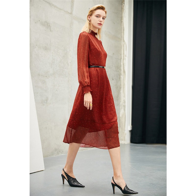Yanyu long sleeved stand collar red dress autumn dress new style women's foreign style broken flowers show thin age reducing A-shaped skirt