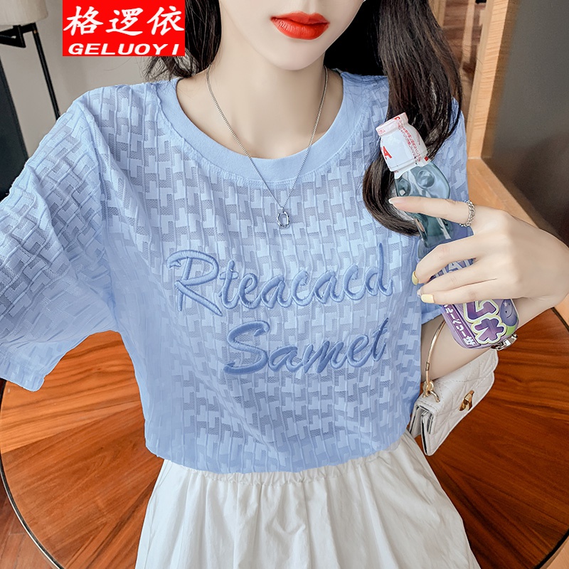 Geluoyi short sleeved T-shirt women's wear summer 2022 new lace hollow ins fashion design sense of minority foreign style aging jacket