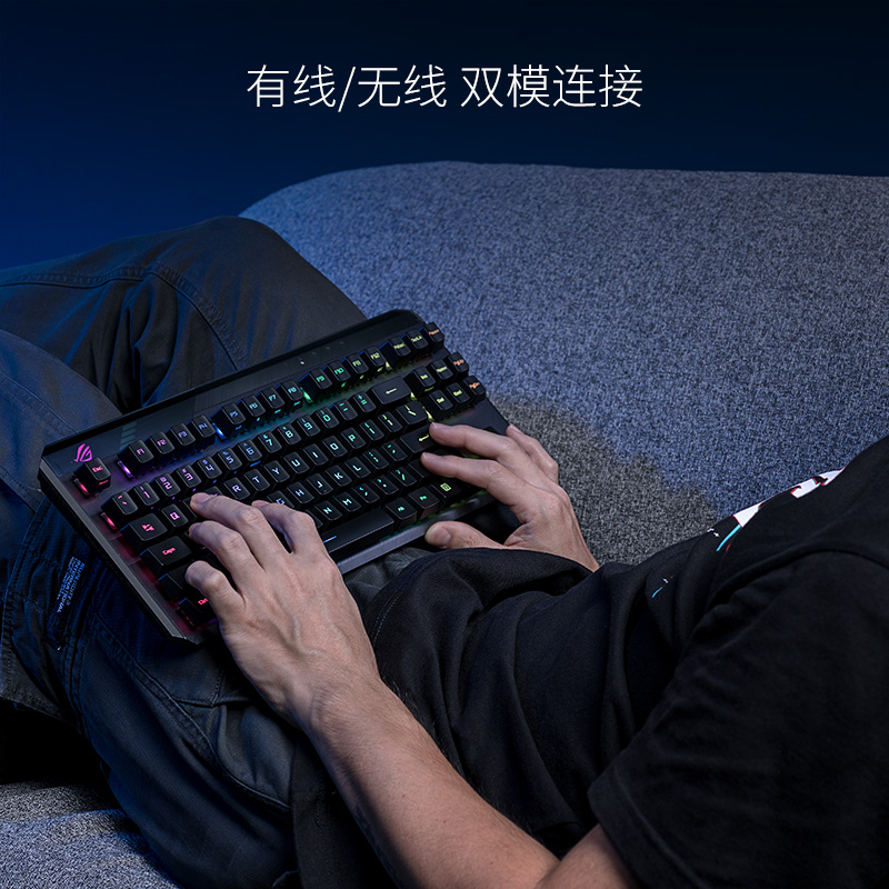 ROG龙骑士2代光轴红轴机械键盘，104键RGB背光RX光轴