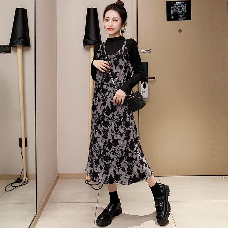 Minchao Glen 2021 new broken flower pregnant woman suspender dress with bottomed pregnant woman skirt in spring and Autumn