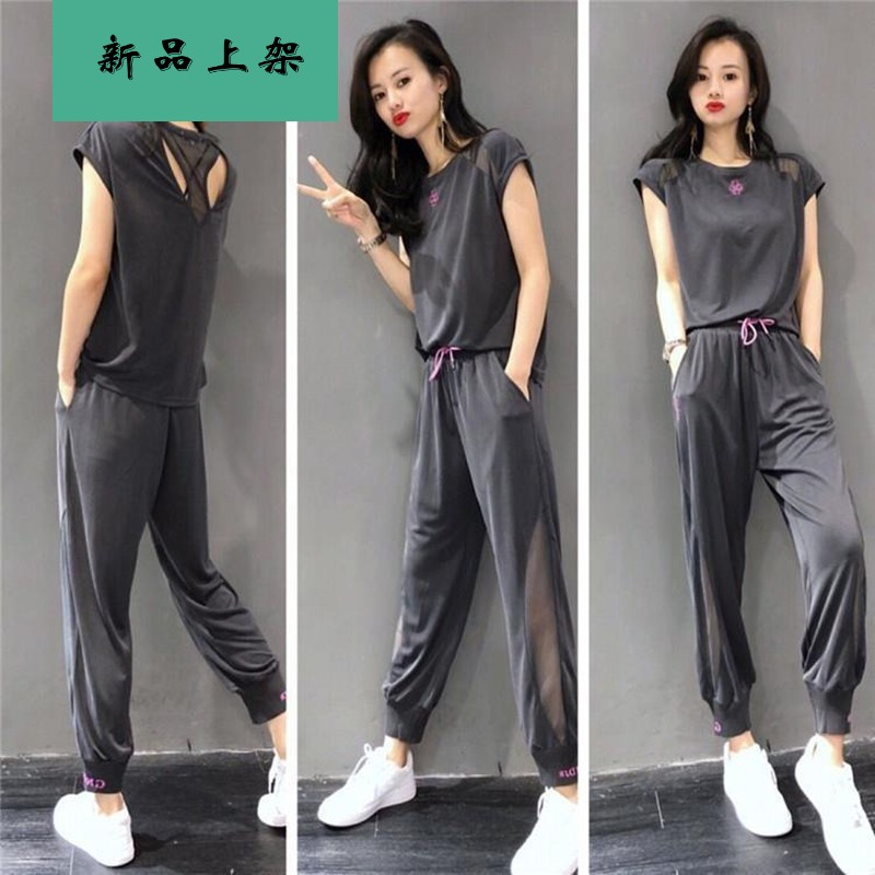 FreeGo light luxury [high quality] European station sports suit women's summer 2022 new fashion, slim, foreign style goddess style short sleeve leisure two-piece set