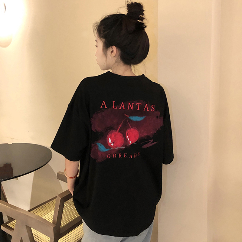 Sam printed cotton short sleeved T-shirt in front and back according to the sense of design. Female students' new Korean loose college style round neck pullover in summer 2022. It's a versatile half sleeved upper garment