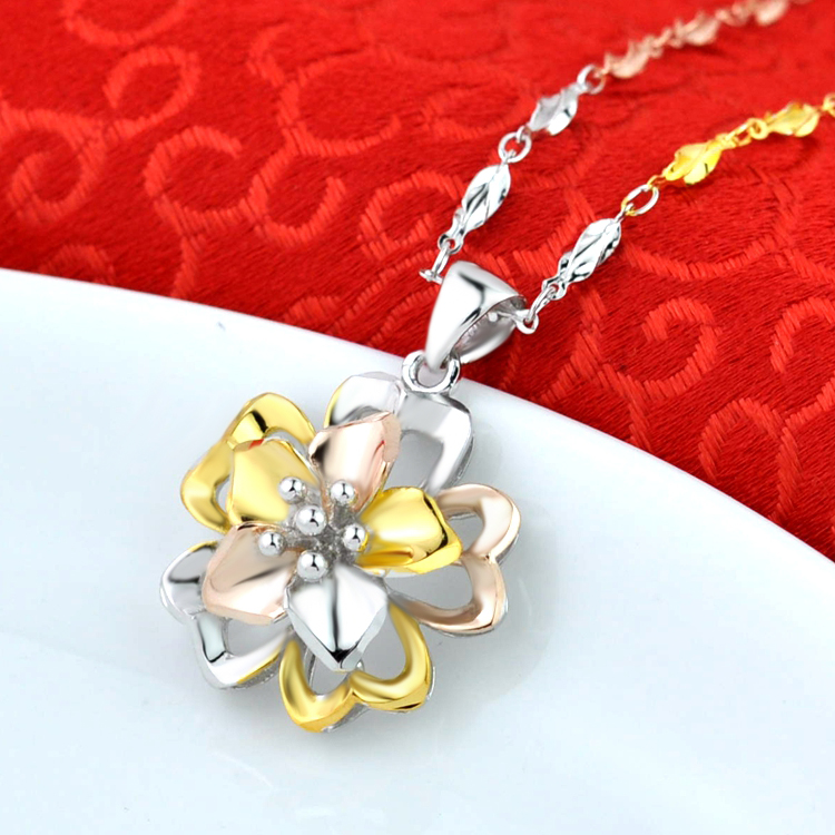 梦君宸 镀彩金康乃馨银项链