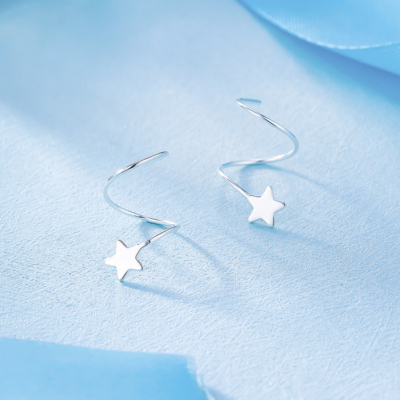 美芙尼 旋转星星耳钉