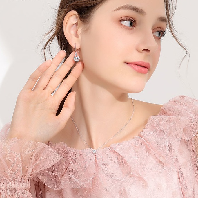 圣雅罗 长款挂钩式耳钉