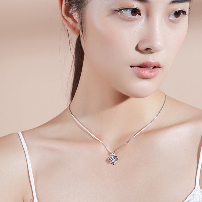 卡蒂罗心形吊坠锁骨链