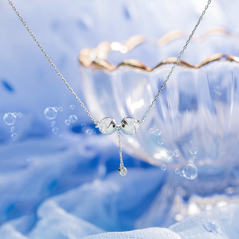 Tsful 亲嘴鱼锁骨链