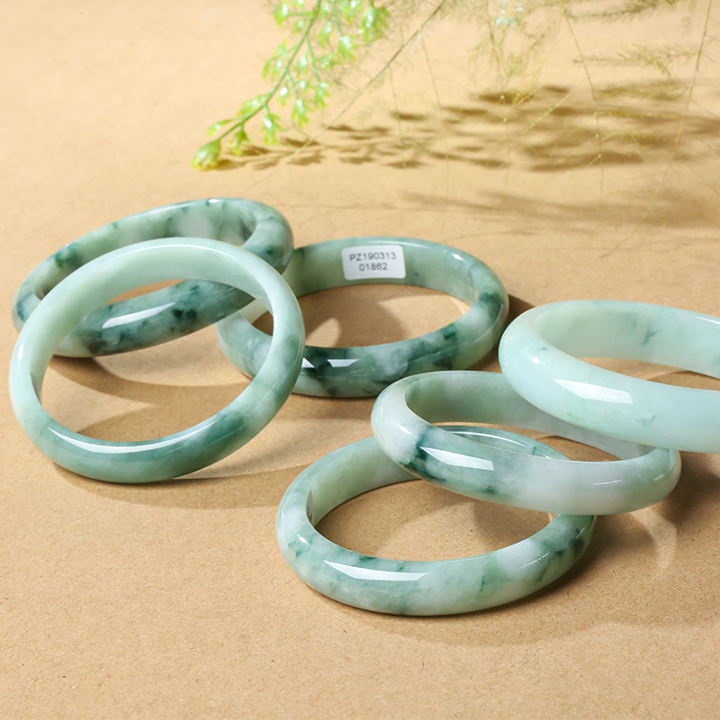 印象眸 翡翠飘花玉手镯