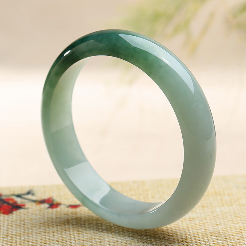 漫生活 飘花翡翠手镯