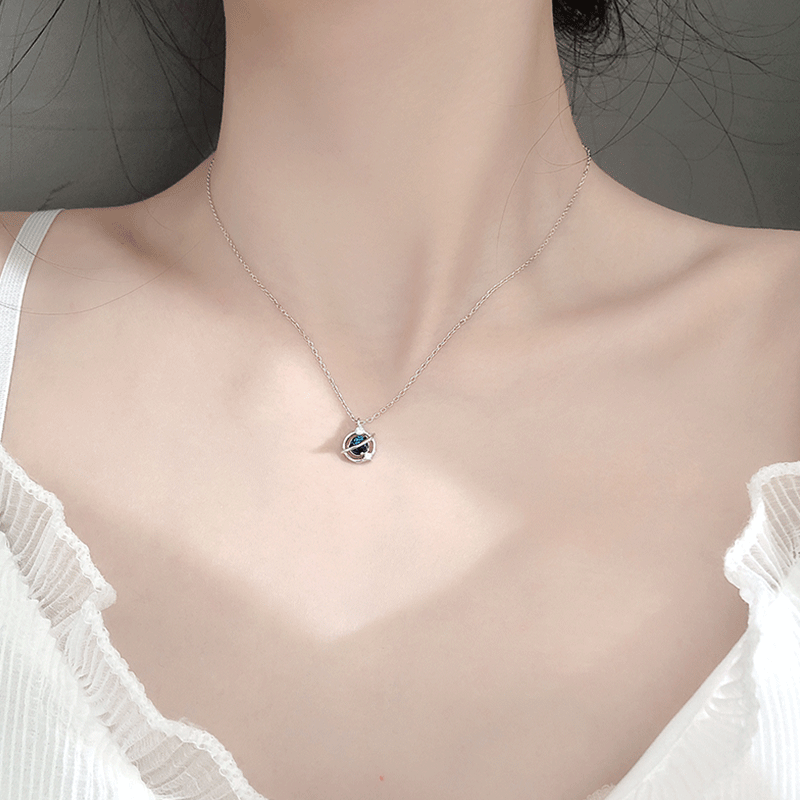 伊黛儿 简约个性星球项链