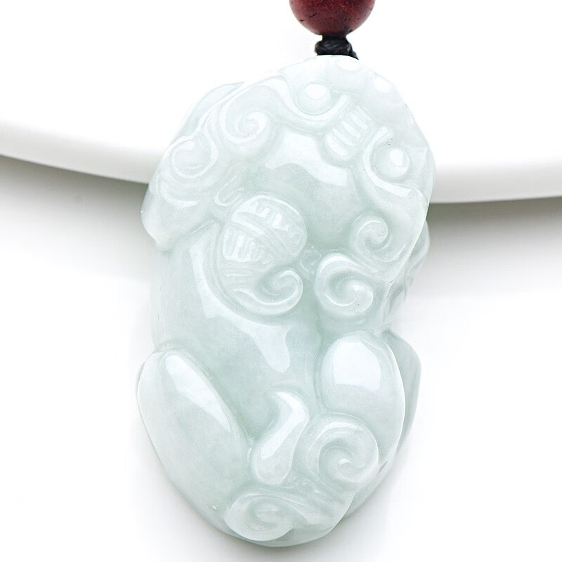 可玉可求 貔貅淡绿色玉石项链