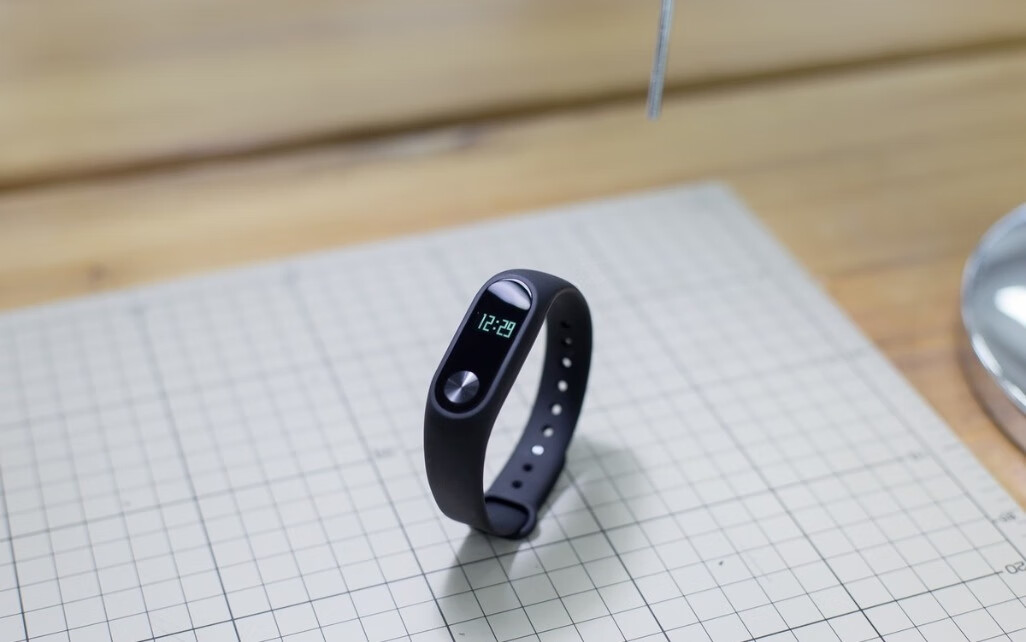 小米手环4发布了，为何提前一年到来？对小米来说意义重大！