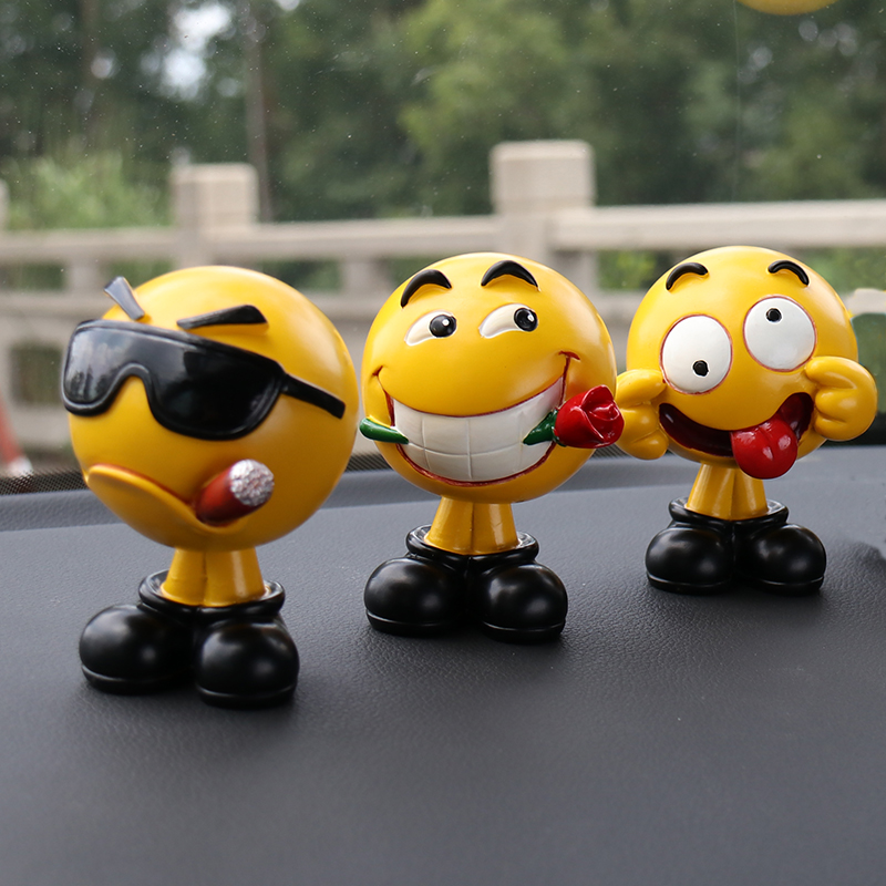 卡奥特 表情包汽车摆件