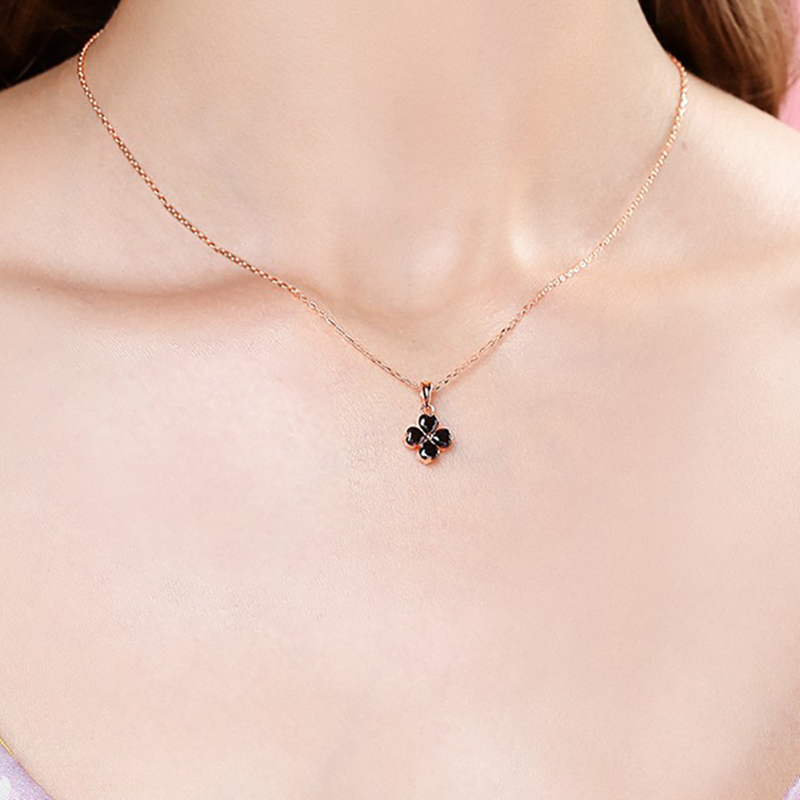 倾情 简约气质四叶草项链