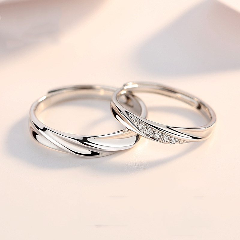 七可镶施华洛世奇锆情侣戒指