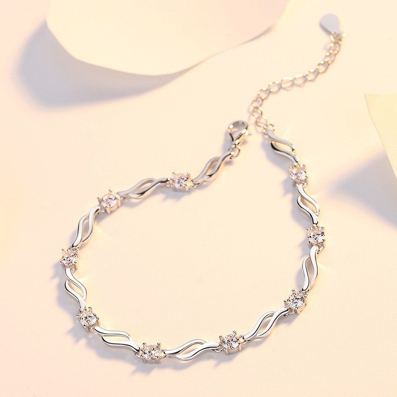 沫兰 佩戴舒适 手链