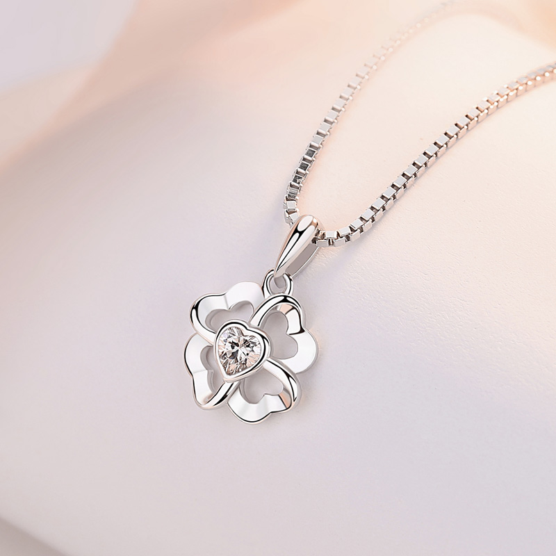 ELVANGA 四叶草项链