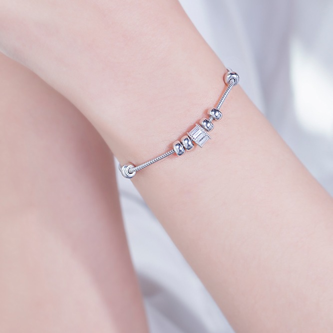 卡蒂罗 简约而不简单银手链