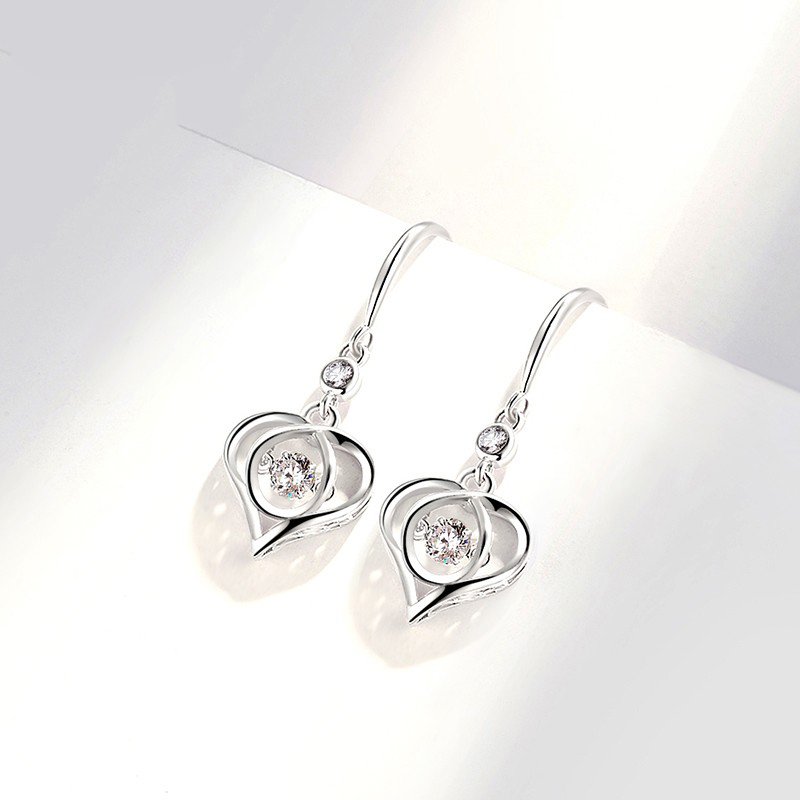 唯一999纯银爱心耳饰