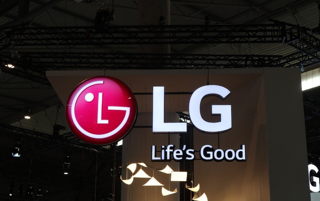韩巨头LG陷入困境！面板业务逼上绝路，如今“弃卒保车”！