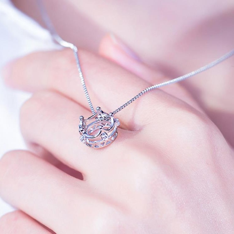 卡蒂罗 时尚皇冠银项链