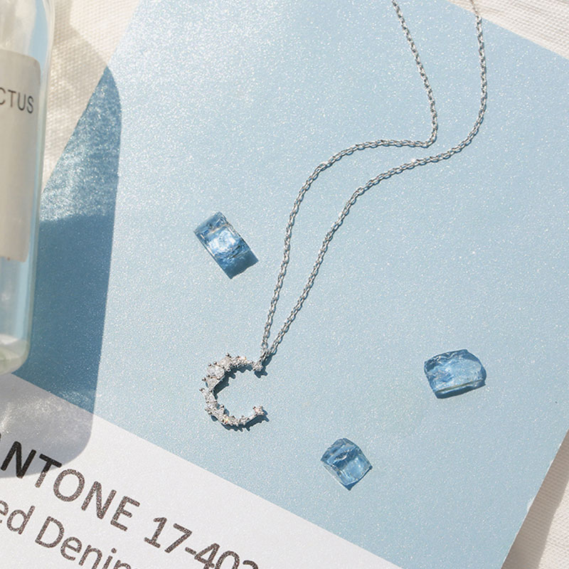 缔晶 简约月亮镶钻项链