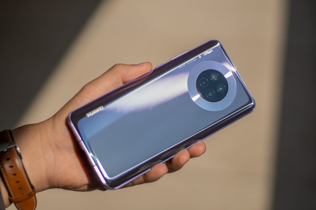 华为“步步紧逼”，三季度吃下全球17%份额，三星第一难保？