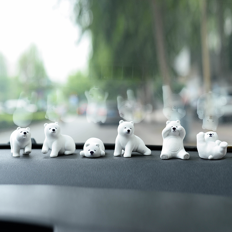 轩之梦 北极熊萌趣汽车摆件