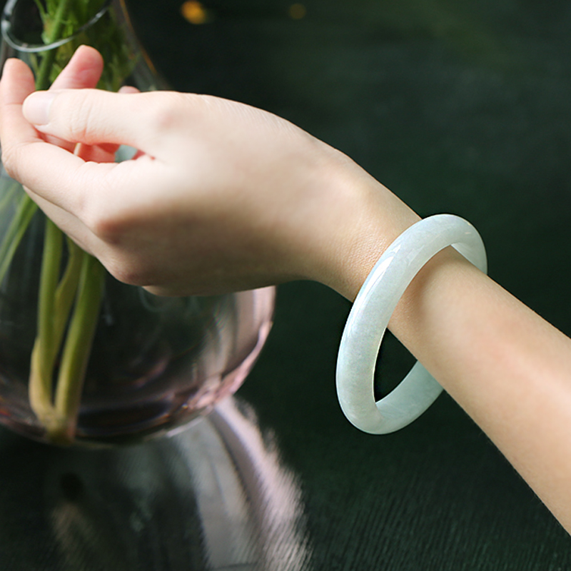 玉观澜 淡绿飘花 手镯