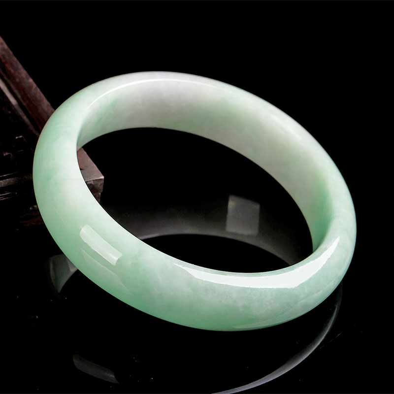 玉仙天子 浅绿色 翡翠手镯