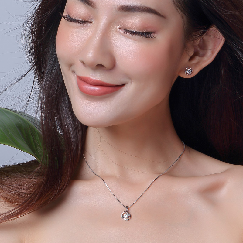 卡蒂罗 镜面抛光 项链