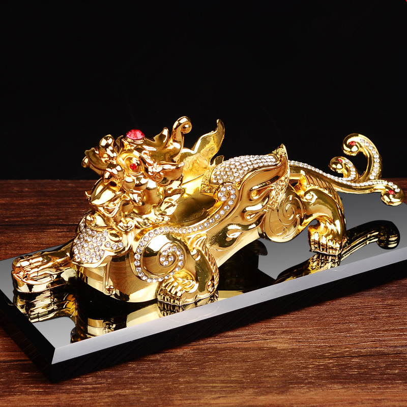 龙驾镶钻貔貅合金汽车摆件
