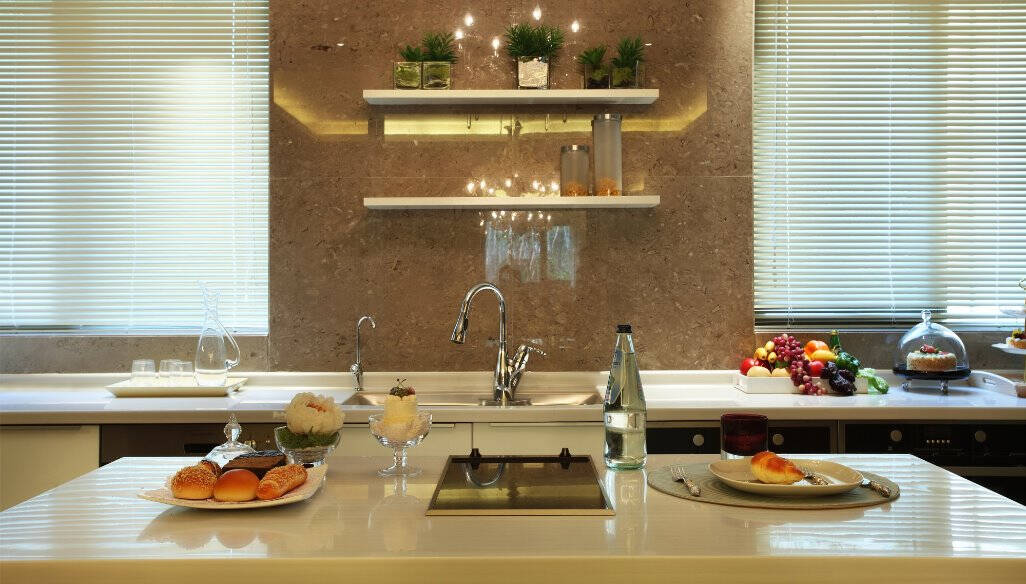 厨房是生产美食的地方新的一年别再让厨房忍受油烟的侵扰