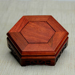 【禅乐】宜兴紫砂壶 紫砂壶托壶承茶壶底座壶架花架 六方雕花红檀35.