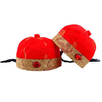 新款唐装0-1岁男宝宝地主阿哥帽婴儿百岁古装帽丝绸唐帽 红色