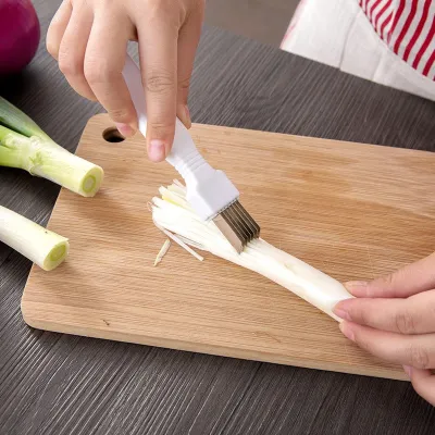 家用厨房创意不锈钢切葱器 多功能葱丝刀切丝碎菜小工具刨丝切丝器切葱神器切葱蒜 带保护套