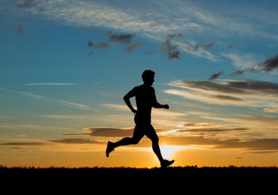网面跑步鞋，有效帮你告别运动出汗导致的脚臭！
