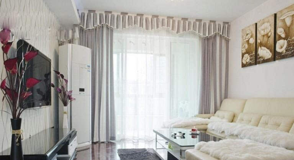 20平小客厅,装挂式空调好还是柜式空调好?